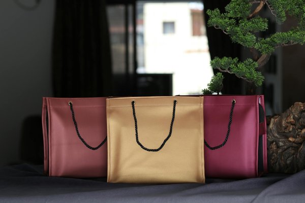 Comment réussir une commande importante de sweat personnalisé brodé en france