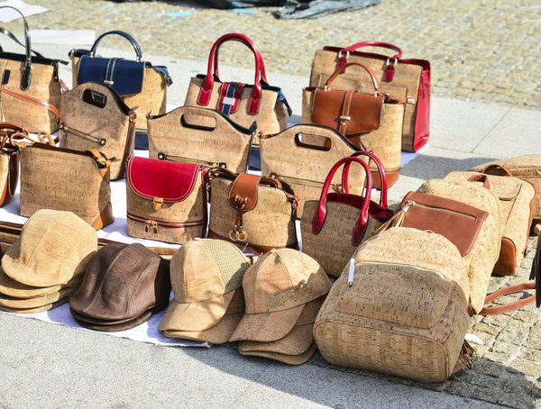 Sac à main en liège: optez pour le luxe écoresponsable