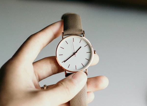 Découvrez la montre femme qui allie style et tendance